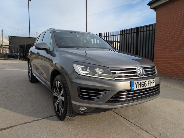 Used Volkswagen Touareg 2016 for sale - 76242822: Photo 16