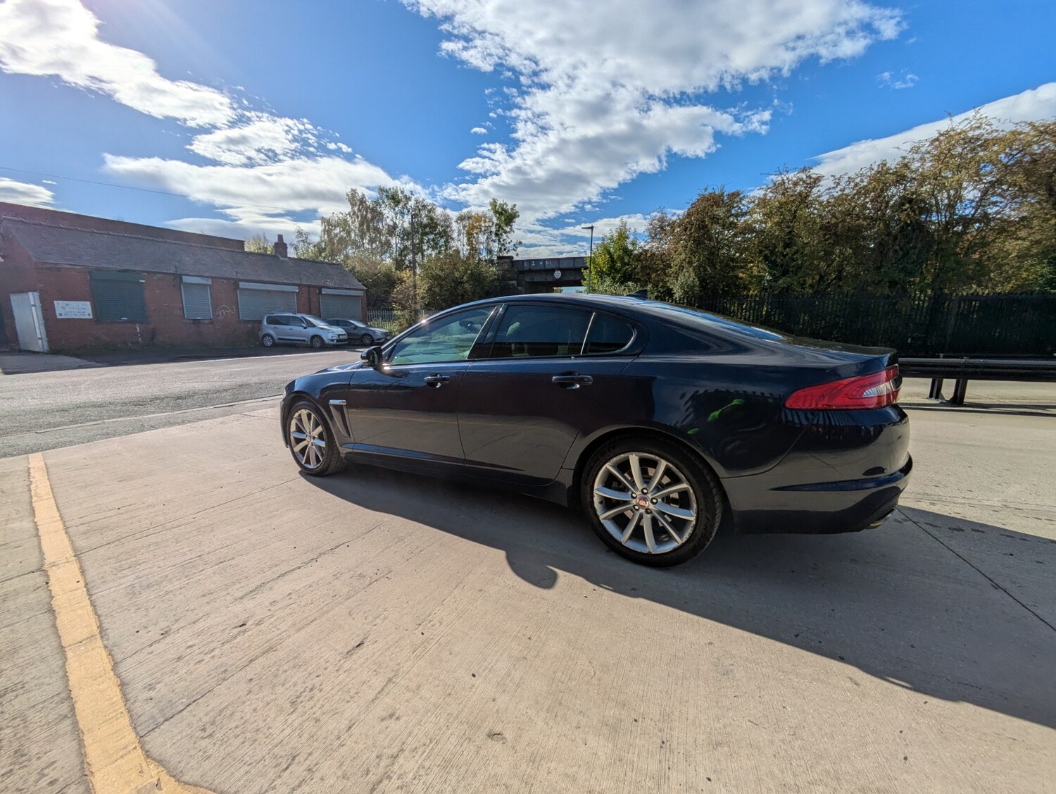 Jaguar XF 2014 (14) - 3.0d V6 Premium Luxury 4dr Auto [Start Stop] - Image 5