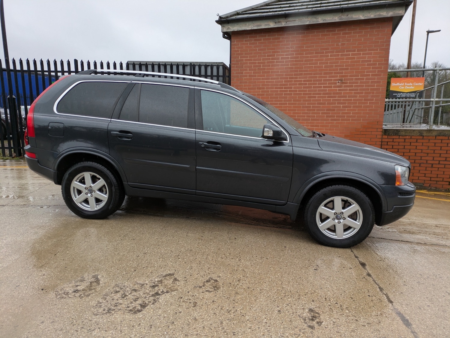 Used Volvo XC90 2011 for sale - 77475308: Photo 16
