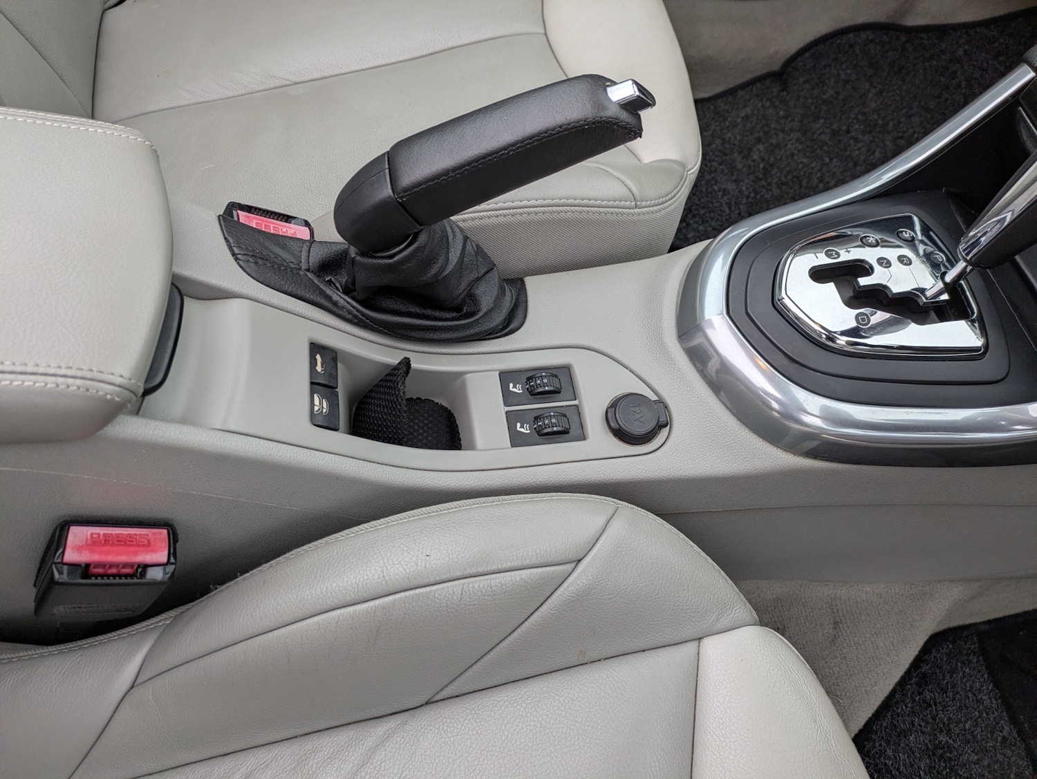 Used Peugeot 308 2010 for sale - 78132046: Photo 24