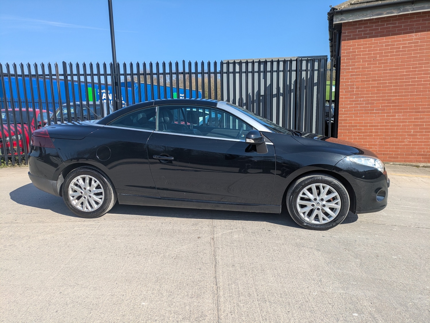 Used Renault Megane 2014 for sale - 77932970: Photo 11
