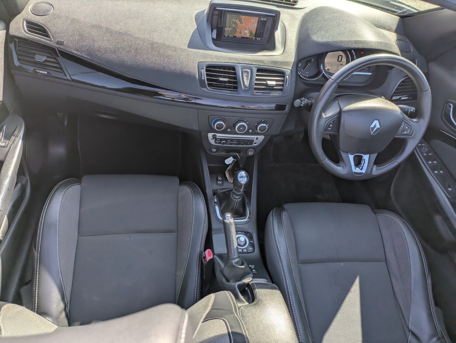 Used Renault Megane 2014 for sale - 77932970: Photo 19