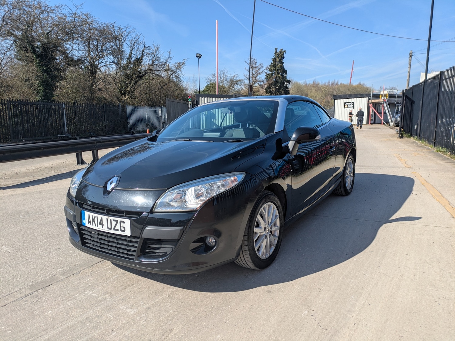 Used Renault Megane 2014 for sale - 77932970: Photo 2