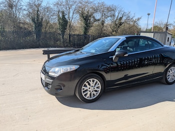 Used Renault Megane 2014 for sale - 77932970: Photo