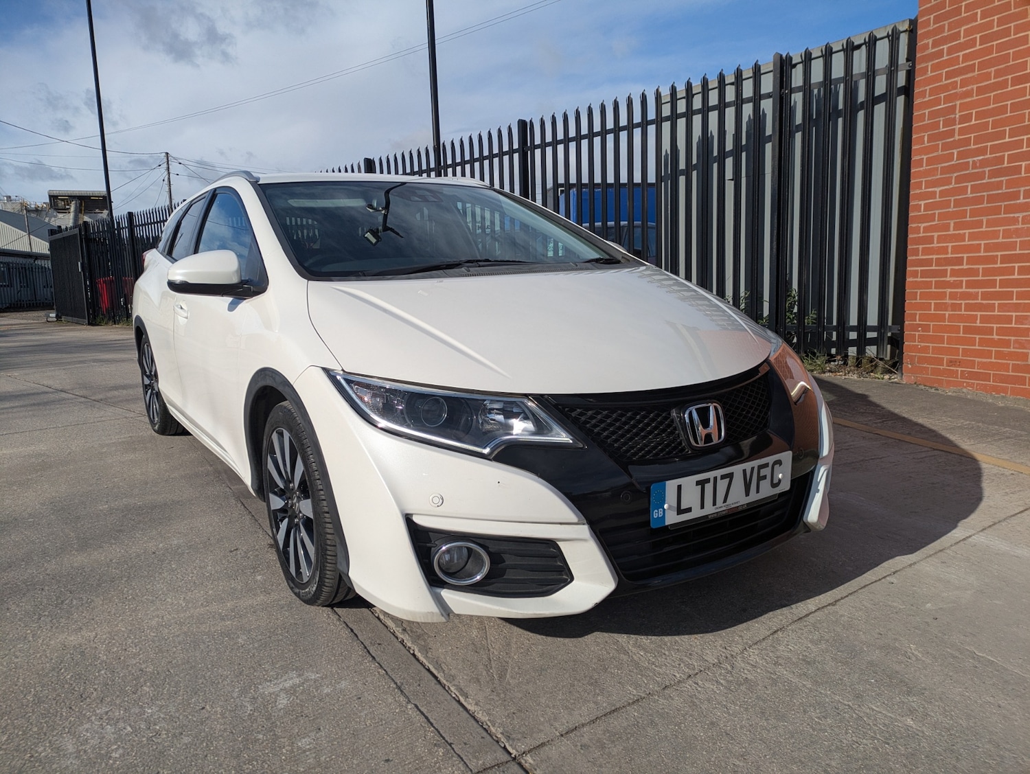 Used Honda Civic 2017 for sale - 78014951: Photo 17