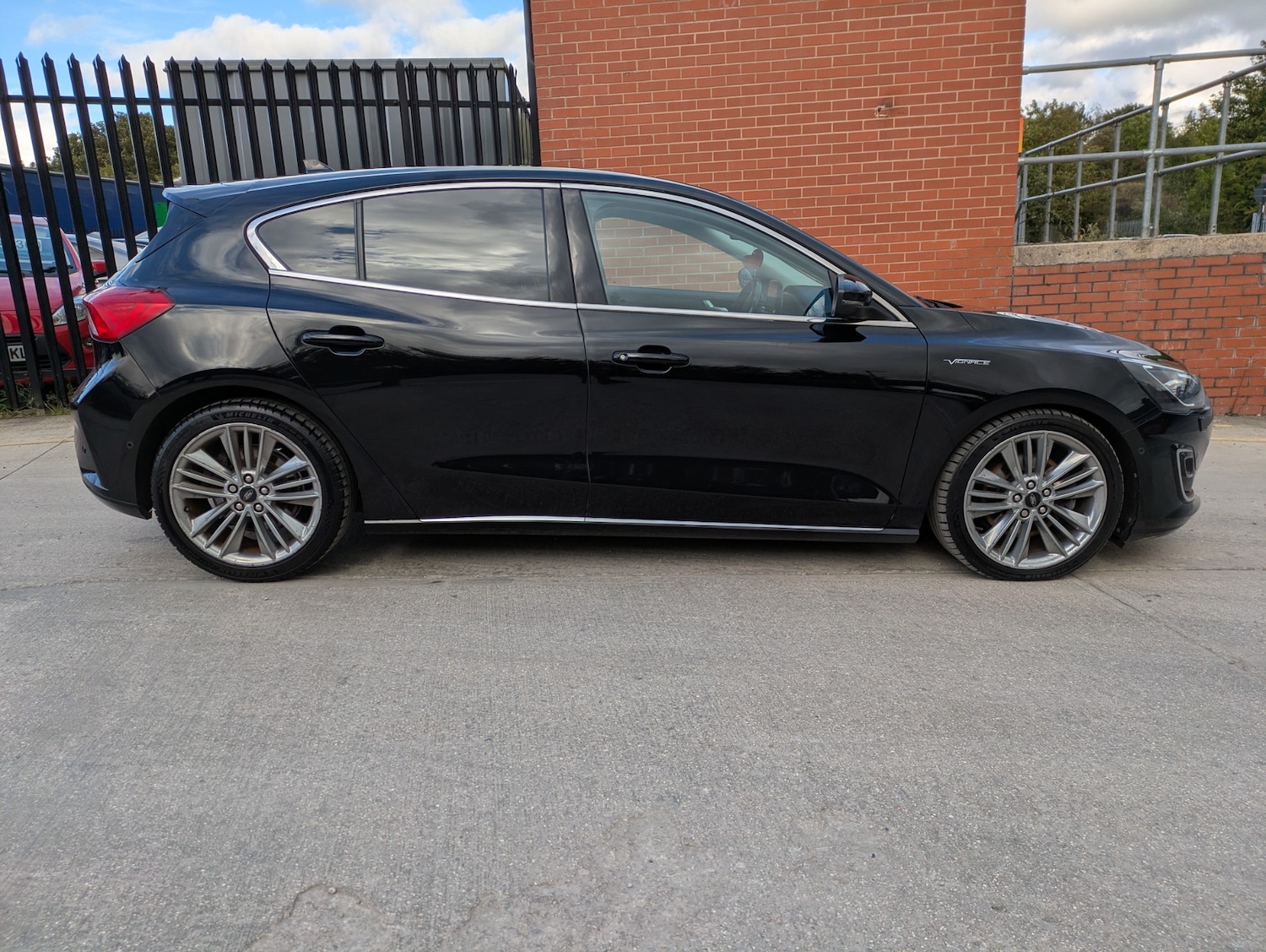 Used Ford Focus 2019 for sale - 75997081: Photo 13