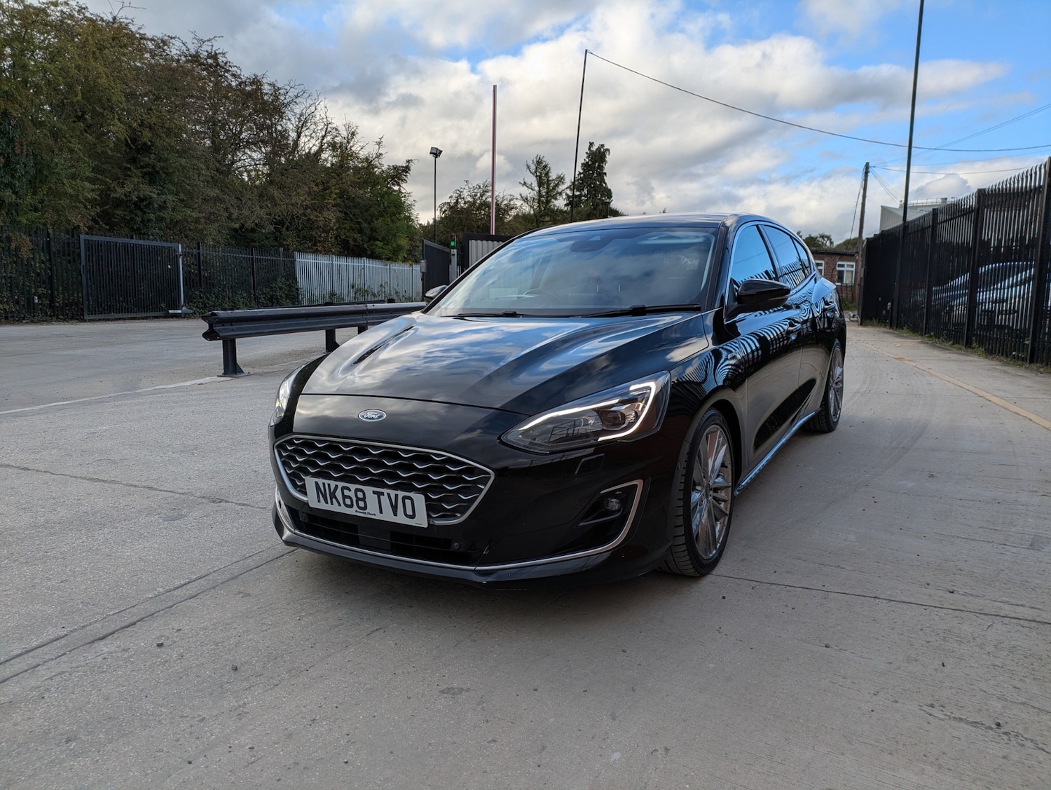Used Ford Focus 2019 for sale - 75997081: Photo 2