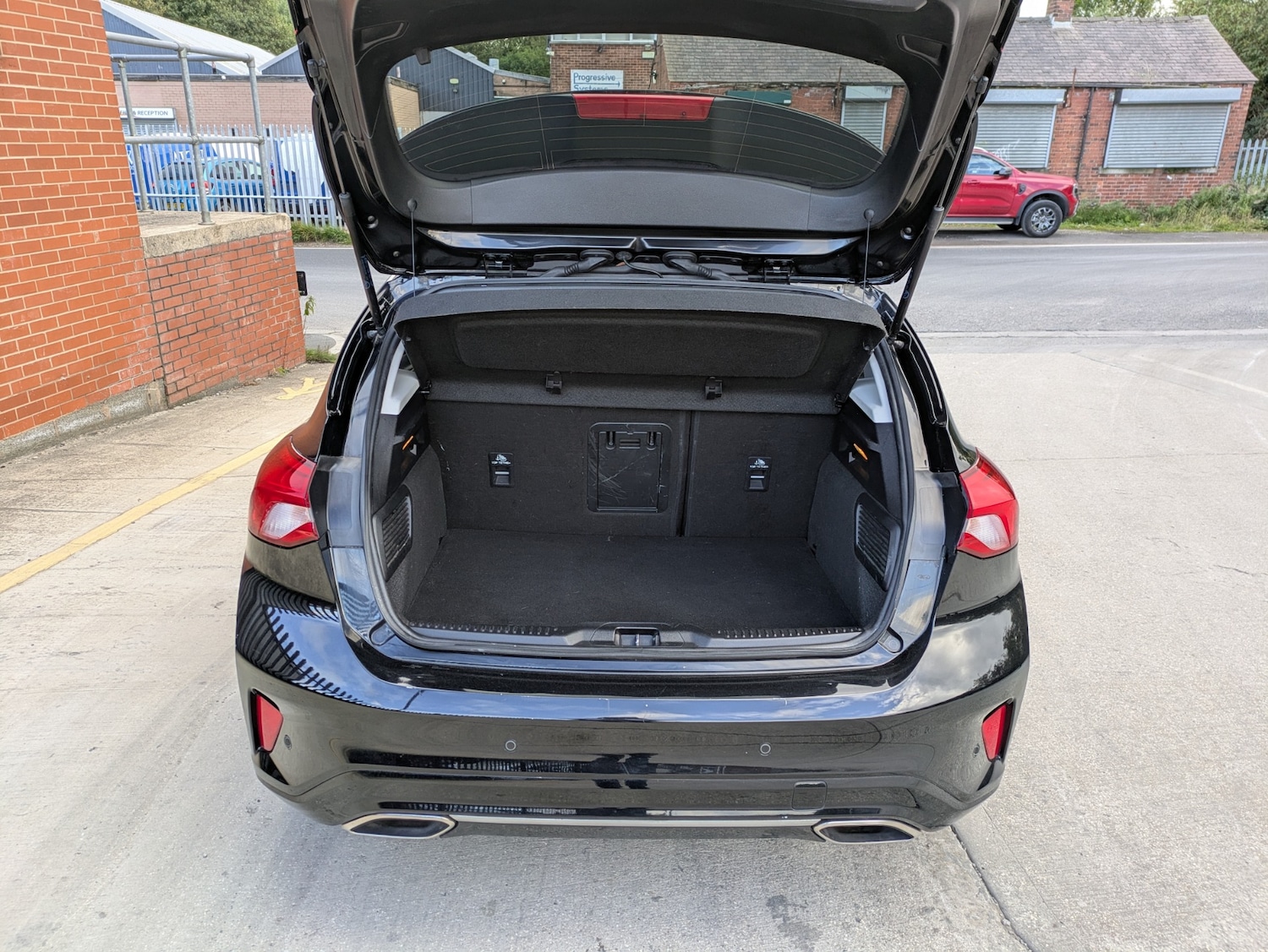 Used Ford Focus 2019 for sale - 75997081: Photo 20