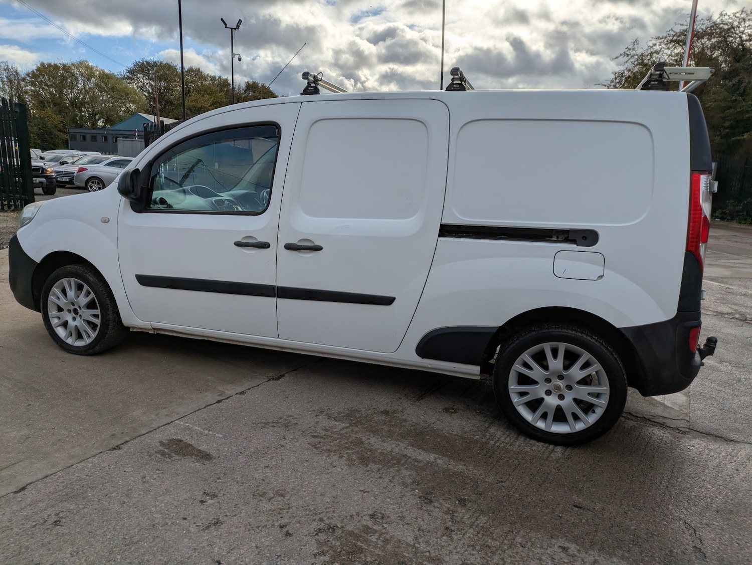 Used Renault Kangoo 2014 for sale - 76383227: Photo 5