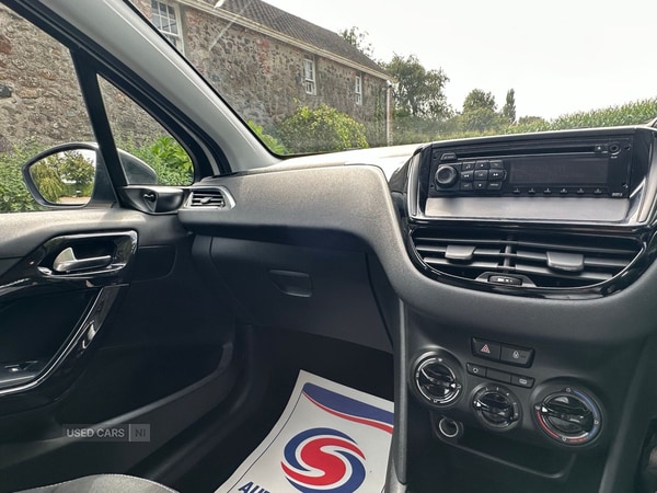 Used Peugeot 208 2013 for sale - 76296231: Photo 13