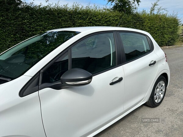 Used Peugeot 208 2013 for sale - 76296231: Photo 15