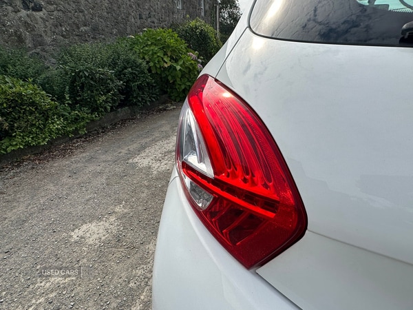 Used Peugeot 208 2013 for sale - 76296231: Photo 17