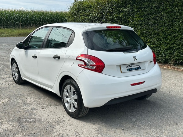 Used Peugeot 208 2013 for sale - 76296231: Photo 4