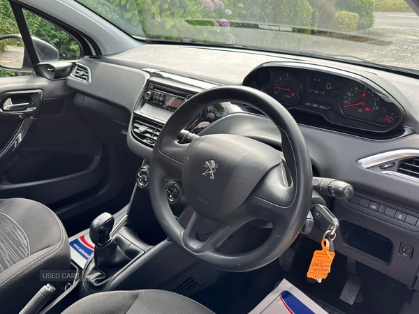 Used Peugeot 208 2013 for sale - 76296231: Photo 8
