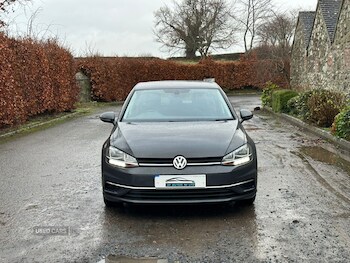 Used Volkswagen Golf 2017 for sale - 77268400: Photo