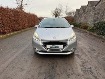 Used Peugeot 208 2015 for sale - 77511701: Photo