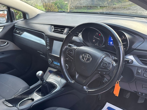 Used Toyota Avensis 2016 for sale - 76953704: Photo 12