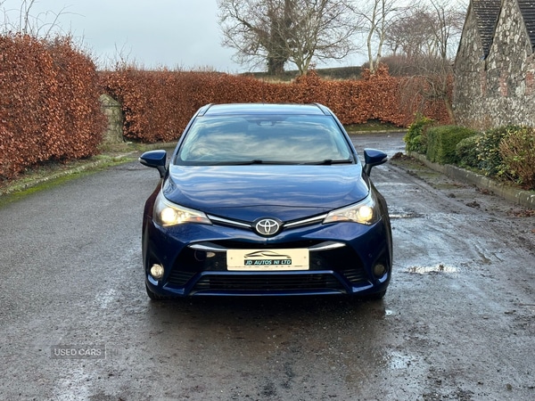 Used Toyota Avensis 2016 for sale - 76953704: Photo 2