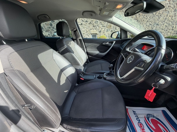 Used Vauxhall Astra 2011 for sale - 77854867: Photo 6