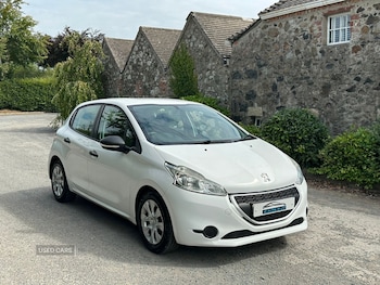 Used Peugeot 208 2013 for sale - 76043546: Photo