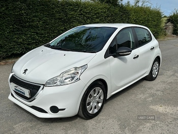 Used Peugeot 208 2013 for sale - 76043546: Photo