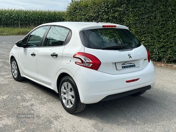 Used Peugeot 208 2013 for sale - 76043546: Photo
