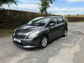 Used Toyota Verso 2011 for sale - 79497614: Photo