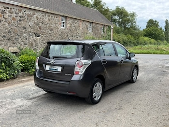 Used Toyota Verso 2011 for sale - 79497614: Photo