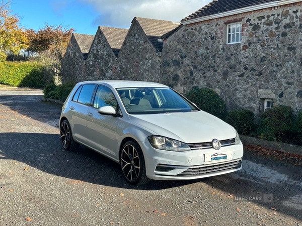 Used Volkswagen Golf 2017 for sale - 76350287: Photo 1