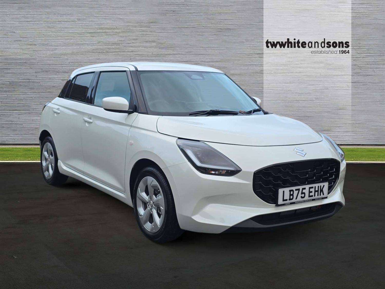 Used Suzuki Swift 2025 for sale - 76773524: Photo 3