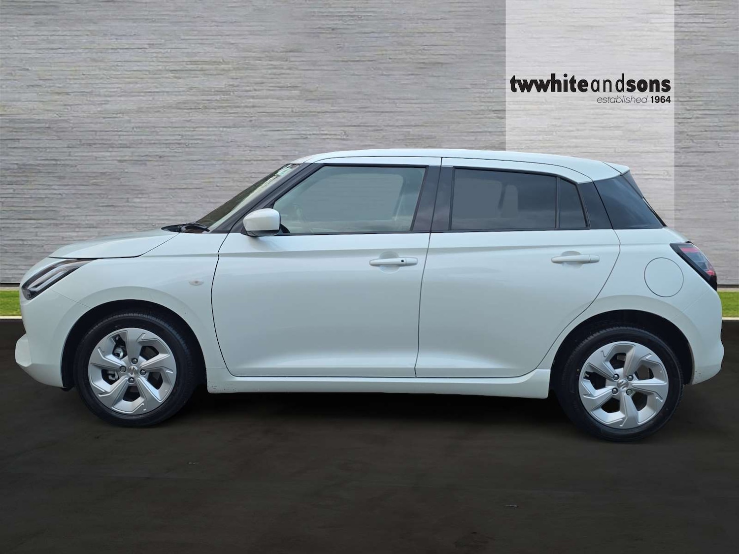 Used Suzuki Swift 2025 for sale - 76773524: Photo 4