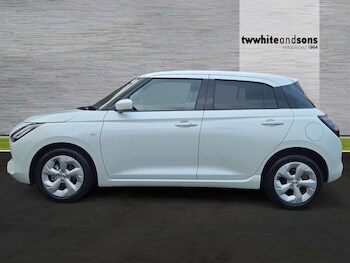 Used Suzuki Swift 2025 for sale - 76773524: Photo