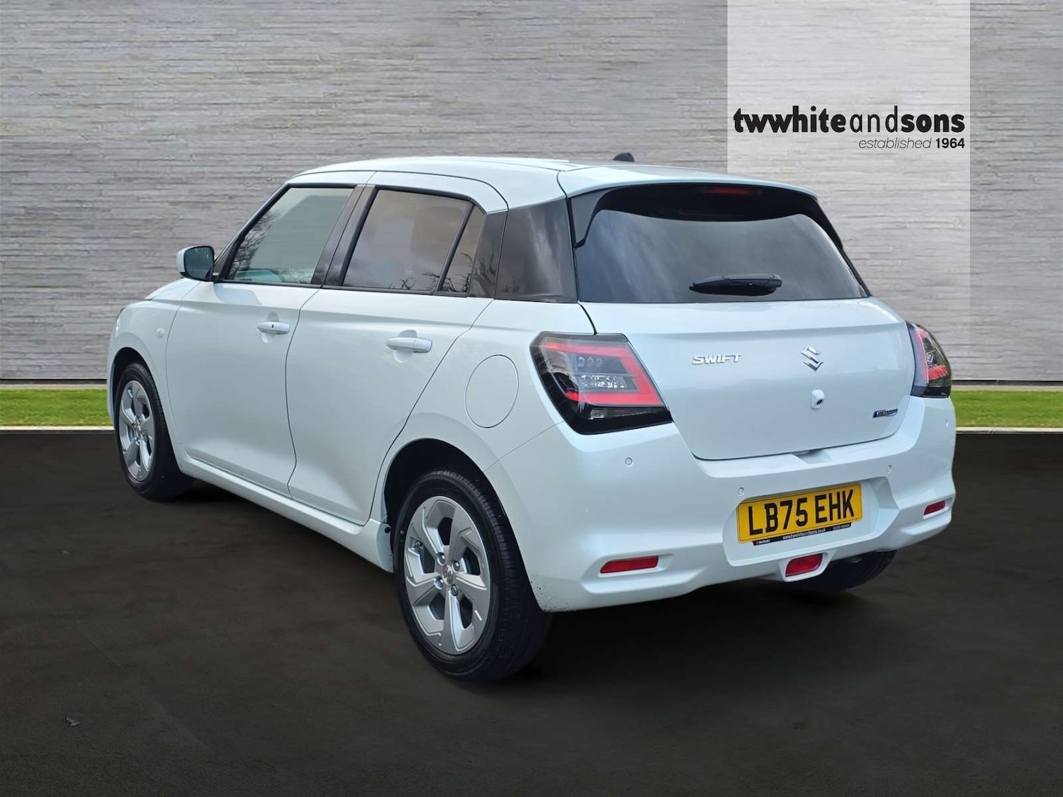 Used Suzuki Swift 2025 for sale - 76773524: Photo 5