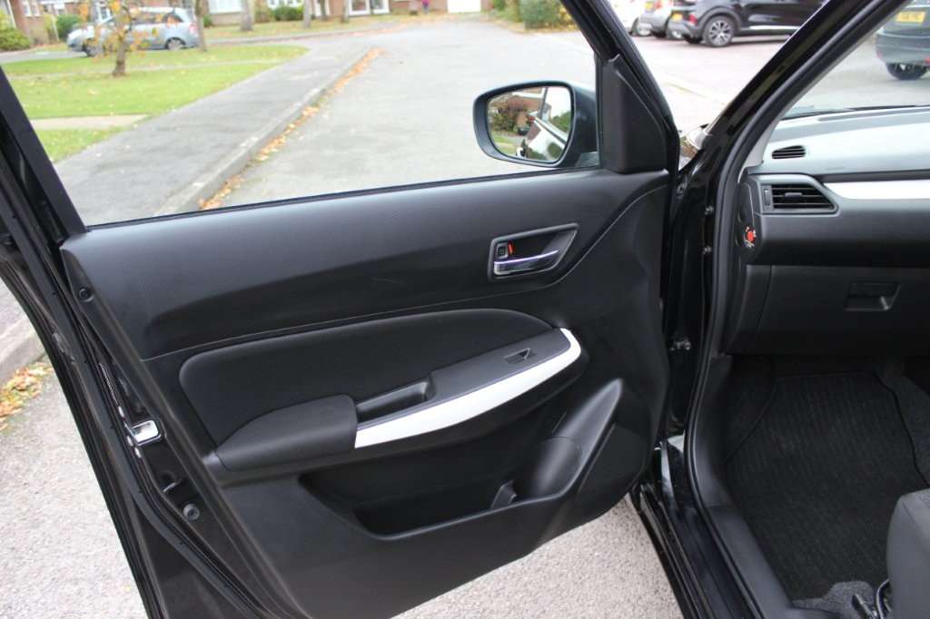 Used Suzuki Swift 2018 for sale - 76487174: Photo 17