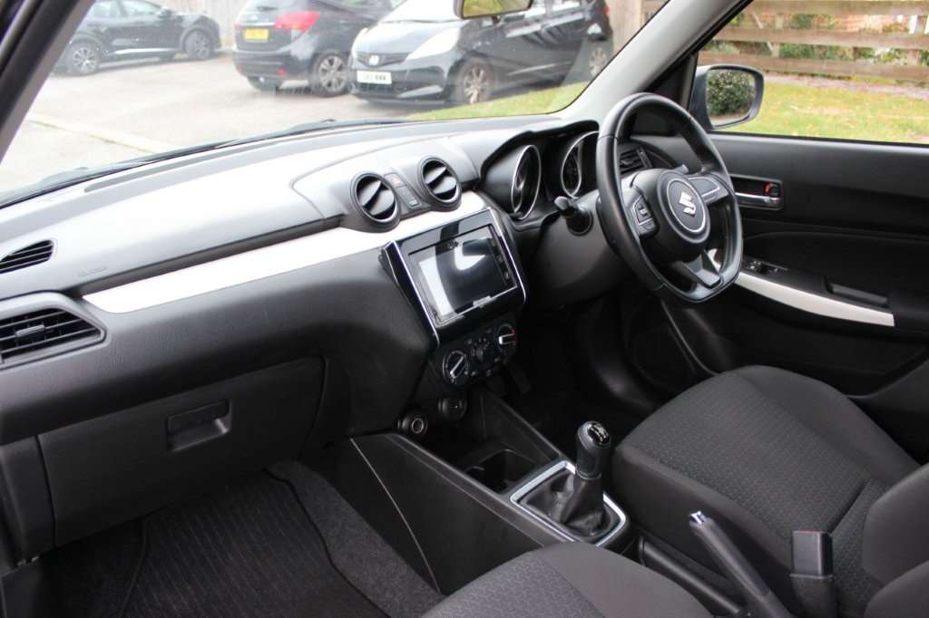 Used Suzuki Swift 2018 for sale - 76487174: Photo 21