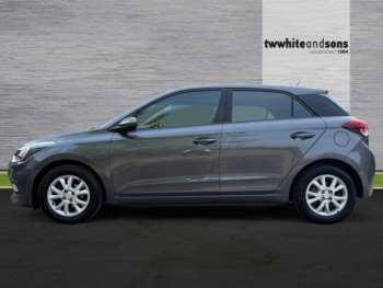 Used Hyundai i20 2017 for sale - 74980770: Photo