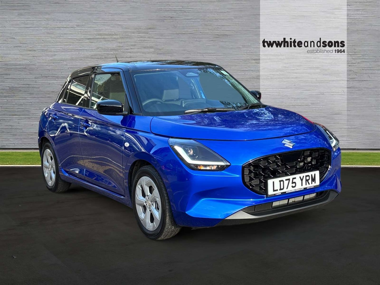 Used Suzuki Swift 2025 for sale - 76770249: Photo 3