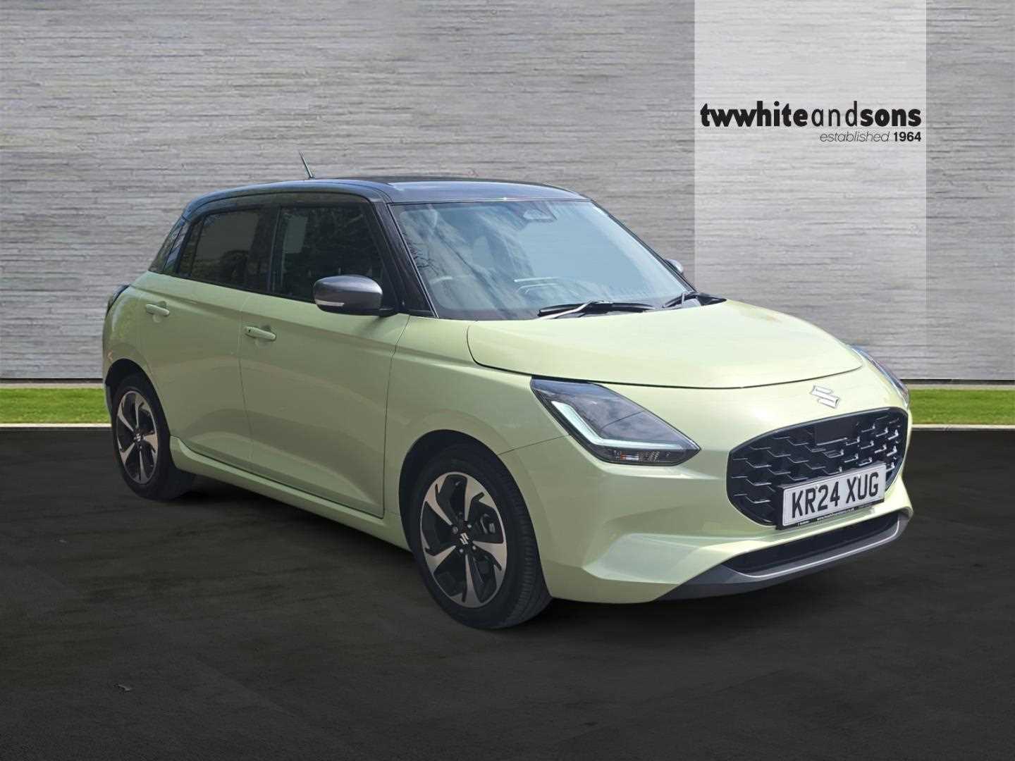 Used Suzuki Swift 2024 for sale - 76966917: Photo 2