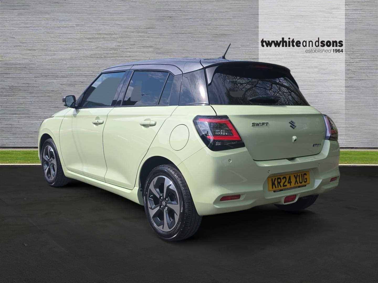 Used Suzuki Swift 2024 for sale - 76966917: Photo 6