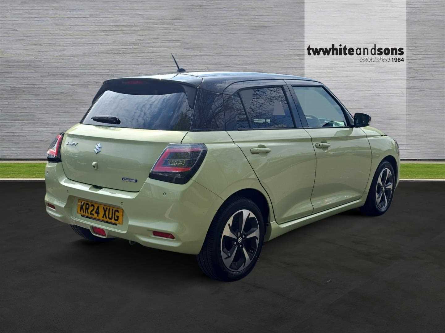 Used Suzuki Swift 2024 for sale - 76966917: Photo 7