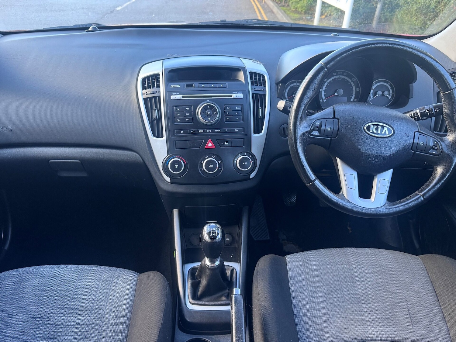 Used Kia Ceed 2010 for sale - 76798556: Photo 16