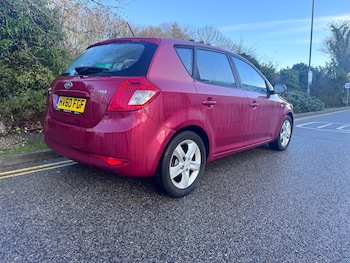 Used Kia Ceed 2010 for sale - 76798556: Photo