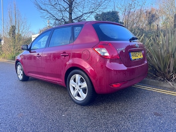 Used Kia Ceed 2010 for sale - 76798556: Photo