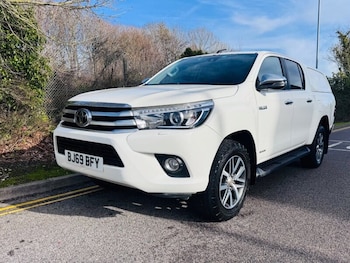 Used Toyota Hilux 2019 for sale - 79436358: Photo