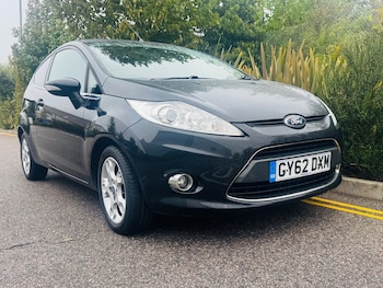 Used Ford Fiesta 2012 for sale - 76022738: Photo