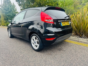 Used Ford Fiesta 2012 for sale - 76022738: Photo