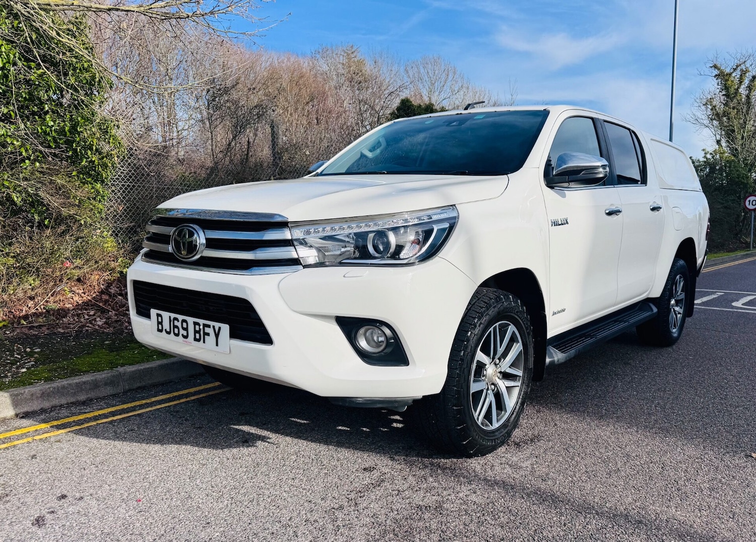 Used Toyota Hilux 2019 for sale - 77311422: Photo 2