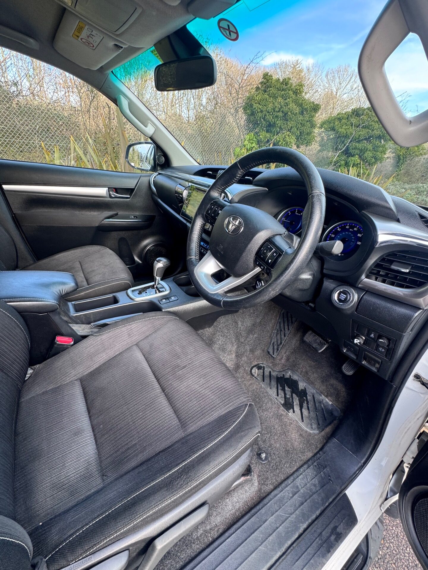 Used Toyota Hilux 2019 for sale - 77311422: Photo 8