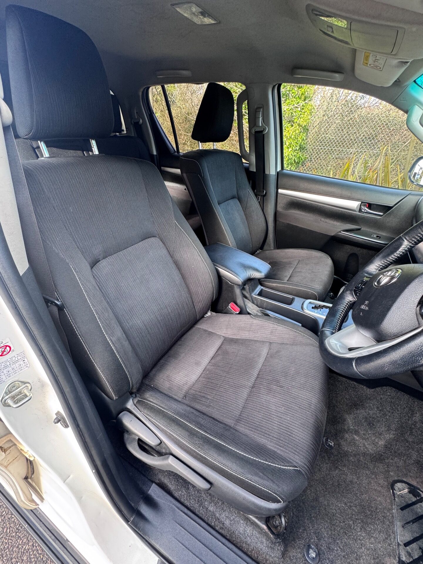 Used Toyota Hilux 2019 for sale - 77311422: Photo 9