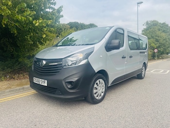 Used Vauxhall Vivaro 2018 for sale - 75643720: Photo